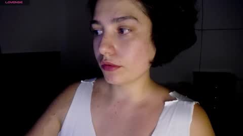Snapshot of _atenea_golden chatting on December 2024 10:00:01 PM atenea online show from December 2024 10:00:01 PM