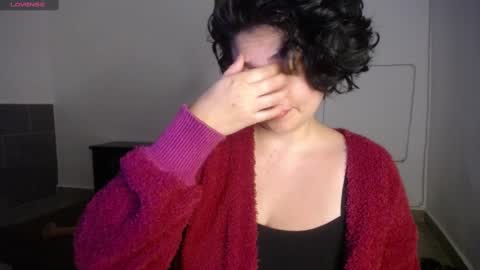 Snapshot of _atenea_golden chatting on December 2024 11:46:02 PM atenea online show from December 2024 11:46:02 PM