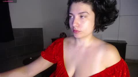 Snapshot of _atenea_golden chatting on December 2024 10:26:02 AM atenea online show from December 2024 10:26:02 AM