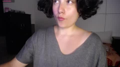 Snapshot of _atenea_golden chatting on January 2025 11:40:01 PM atenea online show from January 2025 11:40:01 PM