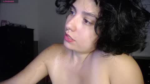 Snapshot of _atenea_golden chatting on January 2025 02:47:01 AM atenea online show from January 2025 02:47:01 AM