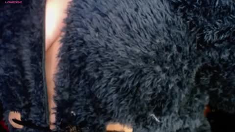 Snapshot of _atenea_golden chatting on January 2025 01:08:01 AM atenea online show from January 2025 01:08:01 AM