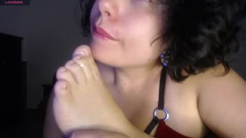 Snapshot of _atenea_golden chatting on January 2025 01:09:02 AM atenea online show from January 2025 01:09:02 AM