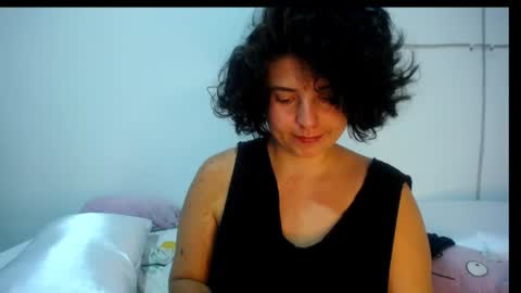 Snapshot of _atenea_golden chatting on February 2025 08:11:01 AM atenea online show from February 2025 08:11:01 AM