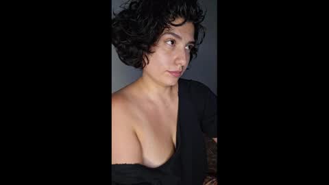 Snapshot of _atenea_golden chatting on February 2025 12:49:02 AM atenea online show from February 2025 12:49:02 AM