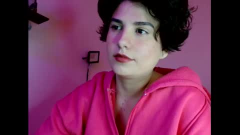 Snapshot of _atenea_golden chatting on November 2025 03:00:01 PM atenea online show from November 2025 03:00:01 PM