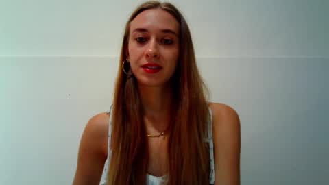 Snapshot of _aurora_sweet chatting on September 2025 10:05:01 AM _aurora_sweet online show from September 2025 10:05:01 AM