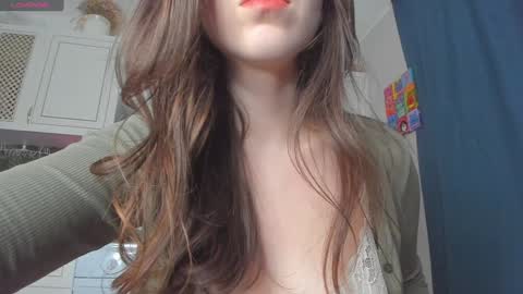 Snapshot of _axolot_ chatting on January 2025 02:04:01 AM Olivia online show from January 2025 02:04:01 AM