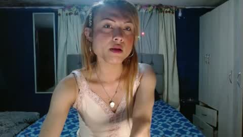 _azalea_65 online show from October 2025 02:09:01 AM