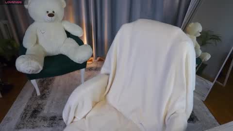 Jess online show from May 2026 03:35:02 AM