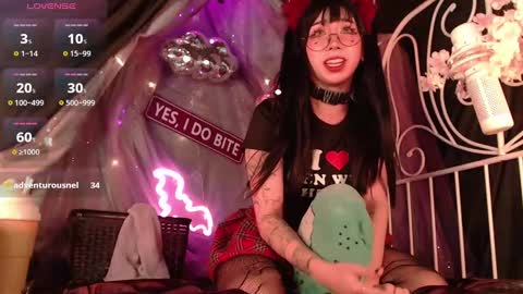 Snapshot of _babby_doll chatting on October 2025 06:06:01 PM Crystal online show from October 2025 06:06:01 PM