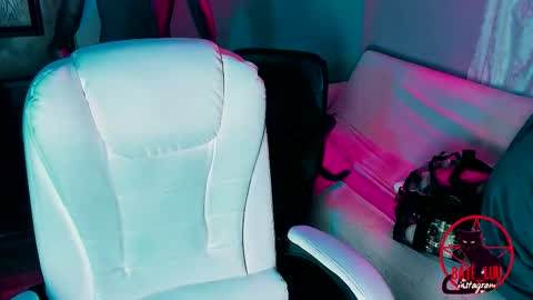 Snapshot of _baterchatur chatting on September 2025 04:22:01 AM Lunita online show from September 2025 04:22:01 AM