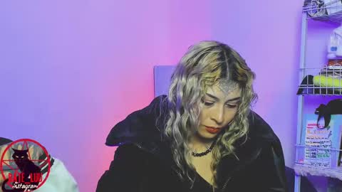 Snapshot of _baterchatur chatting on November 2025 01:19:01 AM Lunita online show from November 2025 01:19:01 AM