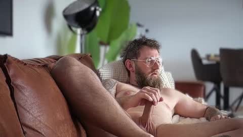 Snapshot of _beard_and_tattoo_ chatting on March 2026 01:36:02 PM _beard_and_tattoo_ online show from March 2026 01:36:02 PM