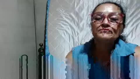 _bellanocturna online show from May 2026 01:32:02 AM