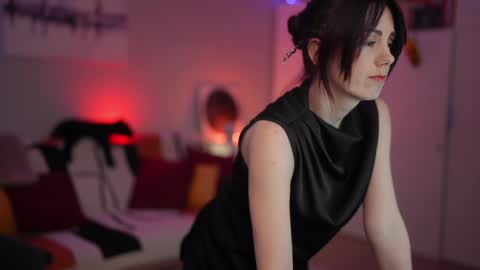 Lili online show from March 2026 08:09:01 AM