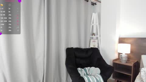 Snapshot of _bleuelune chatting on February 2026 01:50:01 AM Mary online show from February 2026 01:50:01 AM