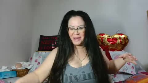 KHALEESI online show from December 2024 09:56:01 PM