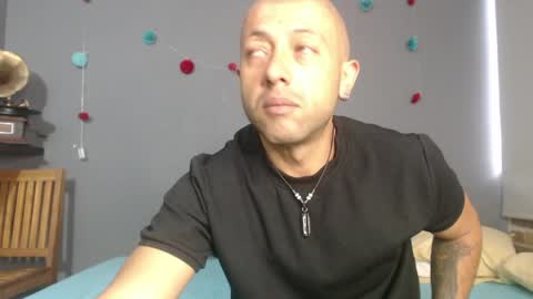 _bonnie__and_clyde online show from May 2026 10:30:01 PM