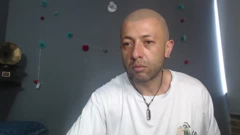 _bonnie__and_clyde online show from June 2026 10:10:01 PM