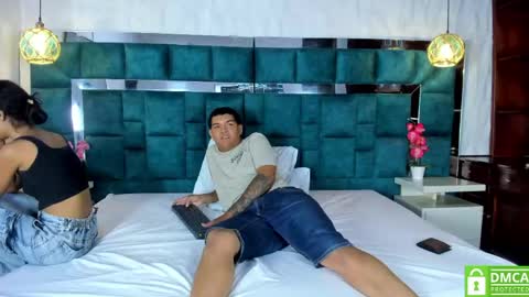 _bonnyandclyde online show from May 2026 01:16:02 PM