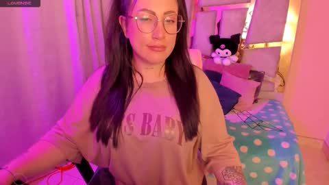 Angie  Independent model online show from February 2026 04:53:02 AM