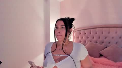 Snapshot of _cailyn chatting on October 2025 09:58:02 PM cailyn online show from October 2025 09:58:02 PM