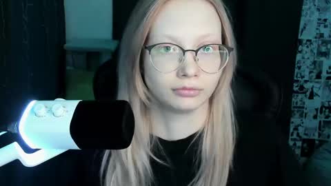 Merlizz online show from March 2025 01:56:01 AM