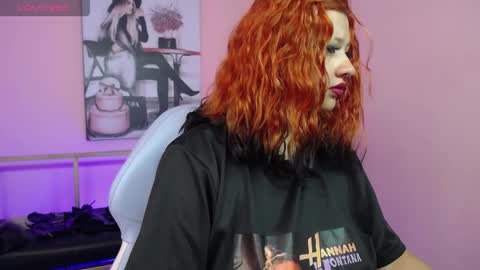 Snapshot of _carlotta_x chatting on April 2026 03:35:02 AM Carlotta Fiore online show from April 2026 03:35:02 AM