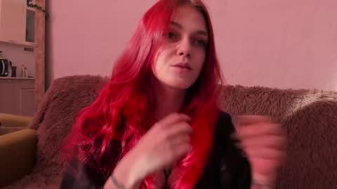 Caroline online show from October 2025 12:22:02 PM