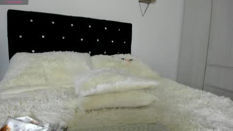Bella  online show from June 2026 11:38:02 PM