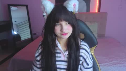 Snapshot of _charlotte_collins_ chatting on March 2026 02:10:01 PM _charlotte_collins_ online show from March 2026 02:10:01 PM