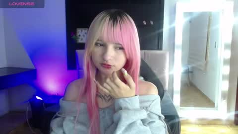 _charlotte_collins_ online show from June 2026 03:28:02 PM