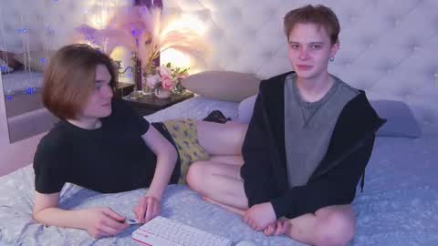 Snapshot of _cheesecake_s chatting on December 2025 01:33:02 AM _cheesecake_s online show from December 2025 01:33:02 AM