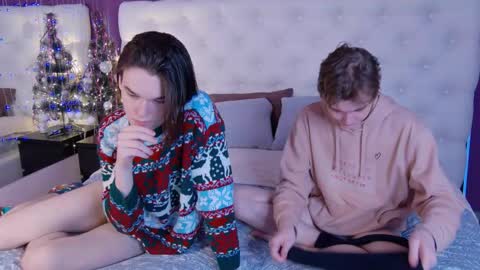 Snapshot of _cheesecake_s chatting on December 2025 12:32:01 PM _cheesecake_s online show from December 2025 12:32:01 PM