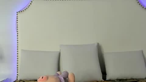 _cherry_fox online show from May 2026 11:48:02 AM