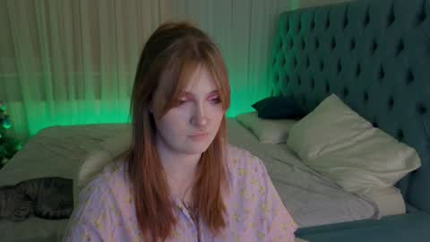 Alisa NO NUDE online show from January 2025 03:58:02 AM