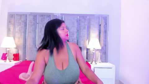 _ciara_benet_ online show from December 2025 12:10:01 PM