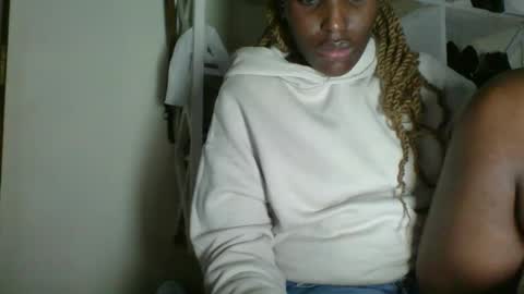clara online show from April 2026 06:46:02 PM