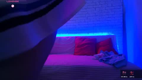 Snapshot of _crazybee_ chatting on February 2026 05:29:01 AM Nica online show from February 2026 05:29:01 AM