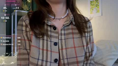 Snapshot of _curlydream_ chatting on February 2025 07:17:01 PM Alice online show from February 2025 07:17:01 PM