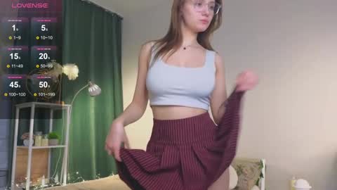 Snapshot of _curlydream_ chatting on February 2025 03:05:01 PM Alice online show from February 2025 03:05:01 PM