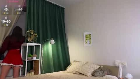 Snapshot of _curlydream_ chatting on February 2025 03:08:01 PM Alice online show from February 2025 03:08:01 PM