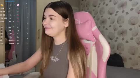 _cute_ice online show from March 2025 04:50:02 AM