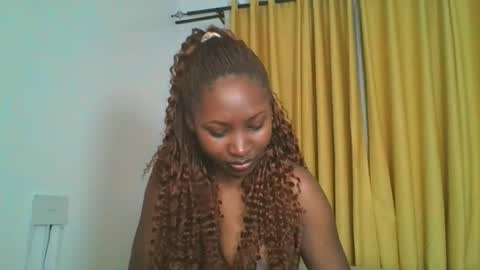 Snapshot of _cutestephanie chatting on October 2025 12:44:02 AM STEPH online show from October 2025 12:44:02 AM