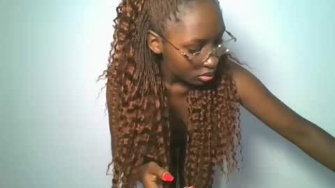 Snapshot of _cutestephanie chatting on November 2025 12:13:01 AM STEPH online show from November 2025 12:13:01 AM