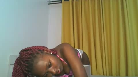 Snapshot of _cutestephanie chatting on December 2025 12:53:01 AM STEPH online show from December 2025 12:53:01 AM