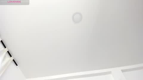 Snapshot of _danik0 chatting on November 2025 12:05:02 PM danik online show from November 2025 12:05:02 PM