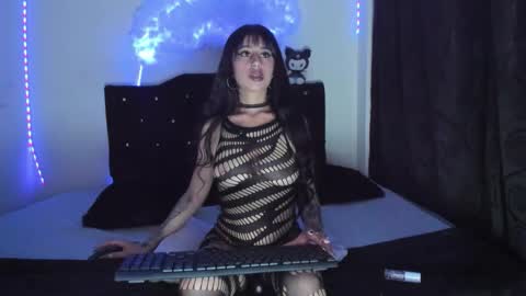 Snapshot of _darkcandy chatting on March 2026 07:45:02 AM MIA online show from March 2026 07:45:02 AM