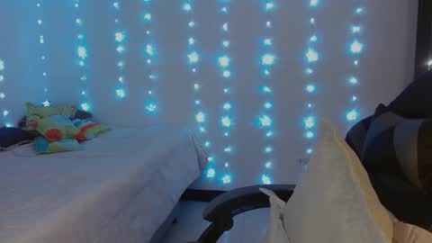 Snapshot of _diana_cute chatting on November 2025 10:41:02 PM Diana online show from November 2025 10:41:02 PM